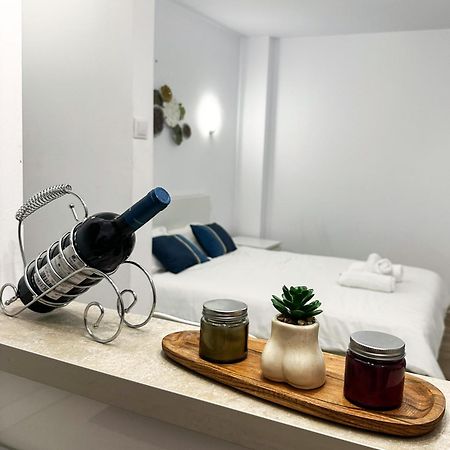 Superior One Bedroom Apartment Unirii Square Bucharest Exterior photo