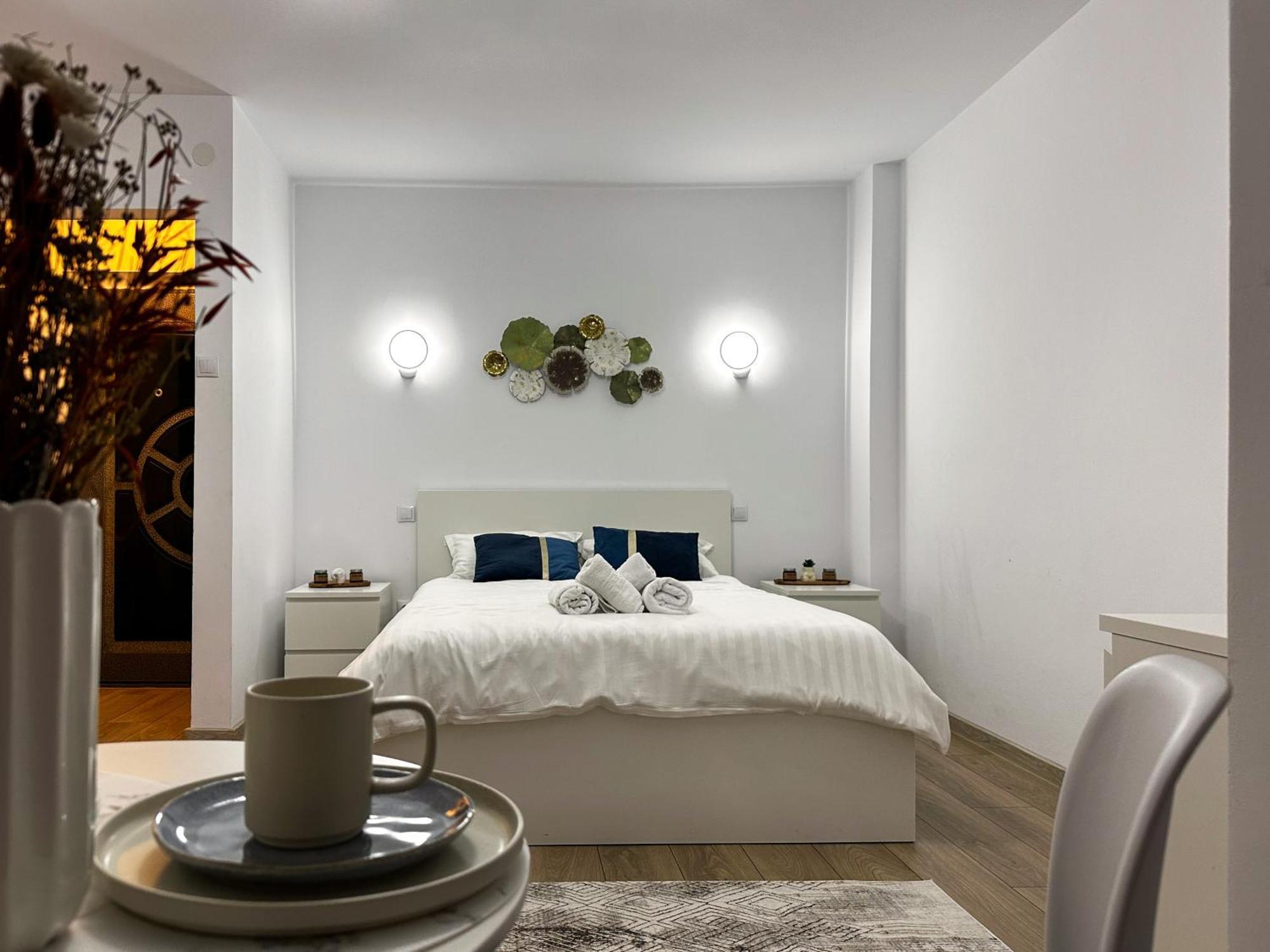 Superior One Bedroom Apartment Unirii Square Bucharest Exterior photo