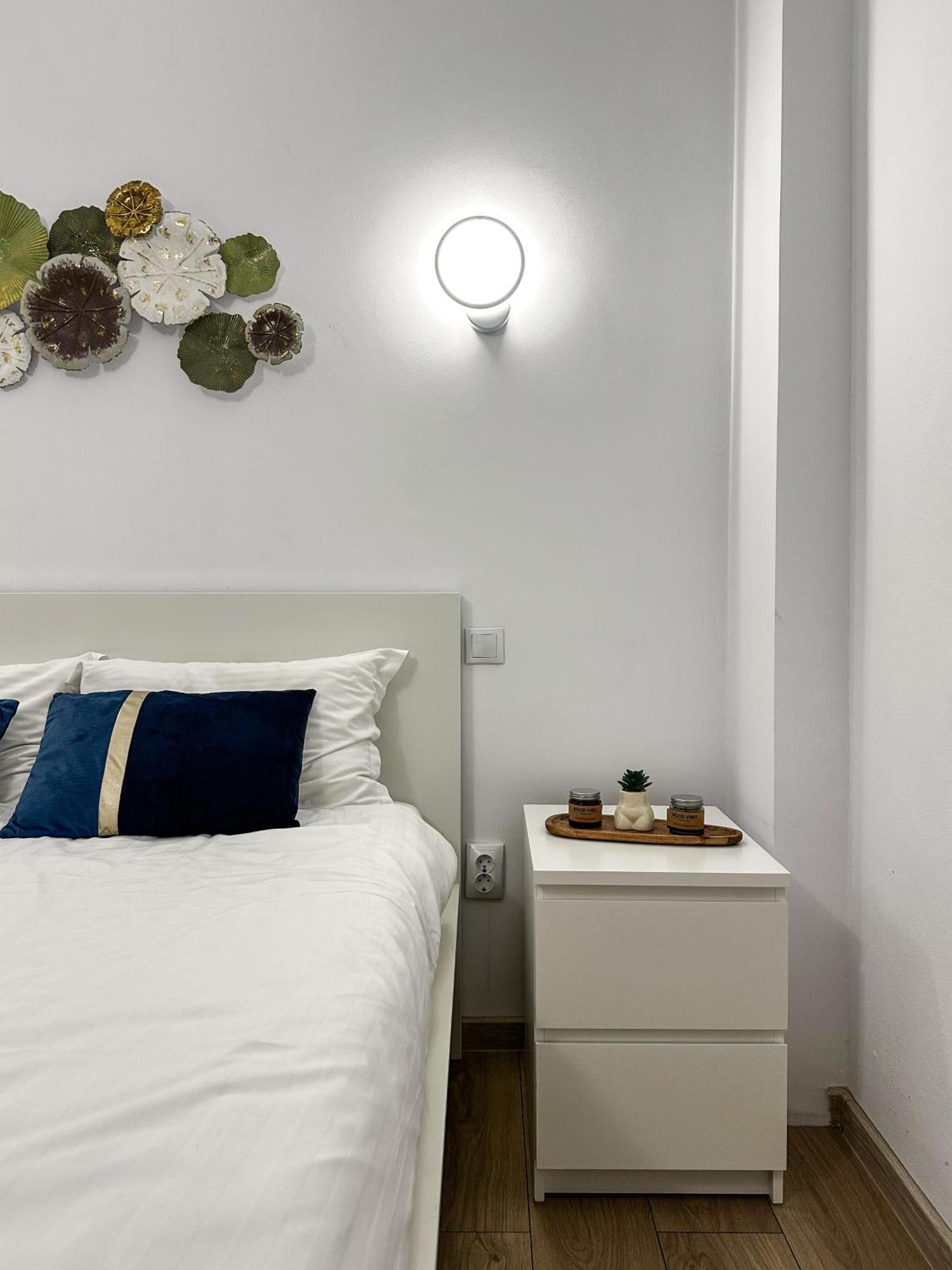 Superior One Bedroom Apartment Unirii Square Bucharest Exterior photo