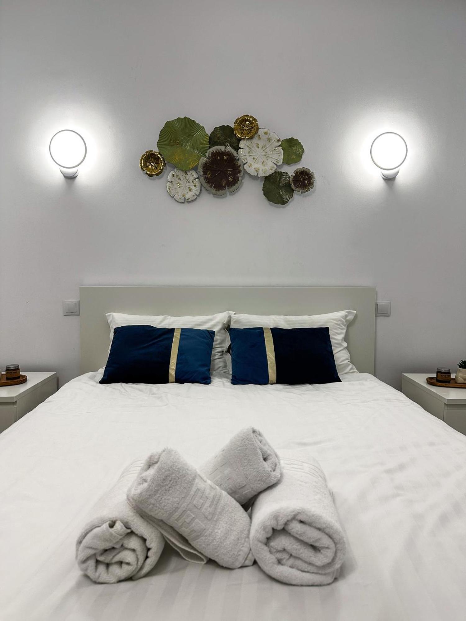 Superior One Bedroom Apartment Unirii Square Bucharest Exterior photo