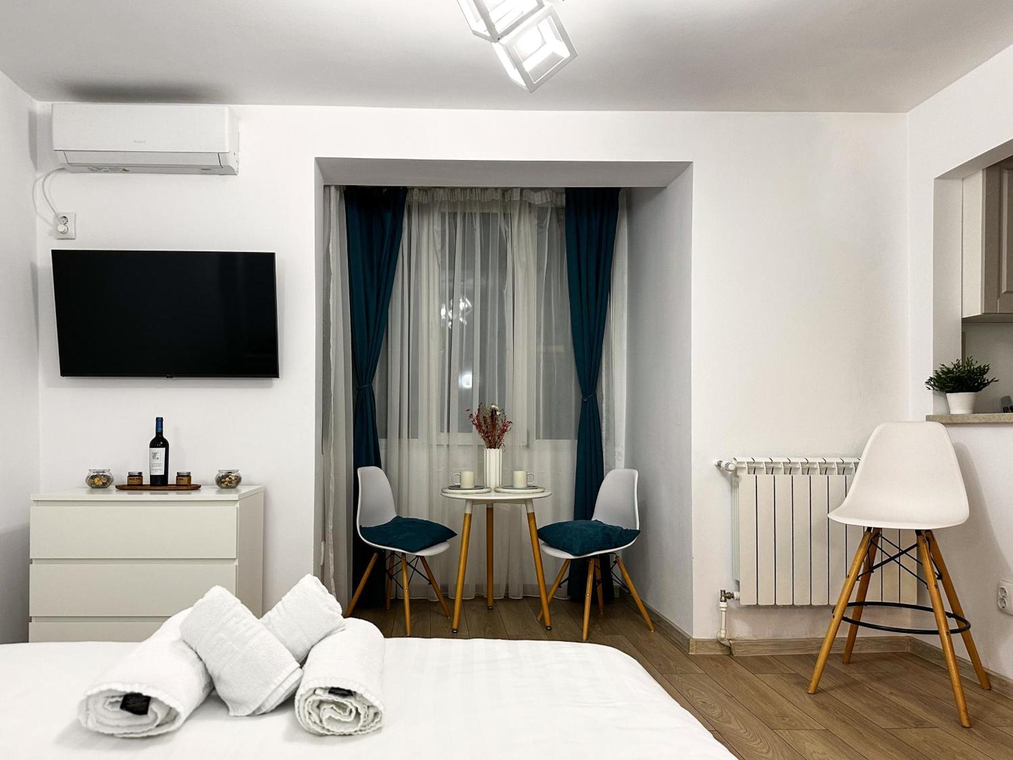 Superior One Bedroom Apartment Unirii Square Bucharest Exterior photo